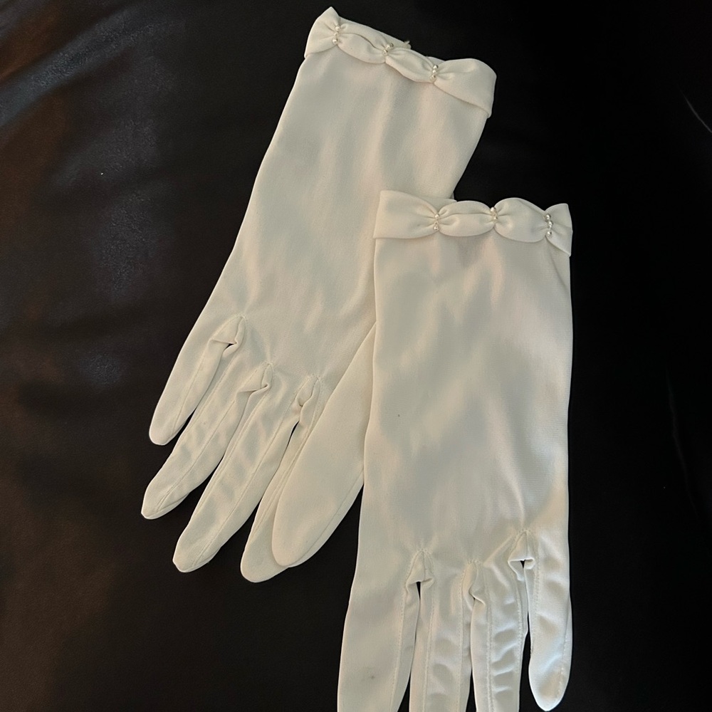 Vintage White Gloves